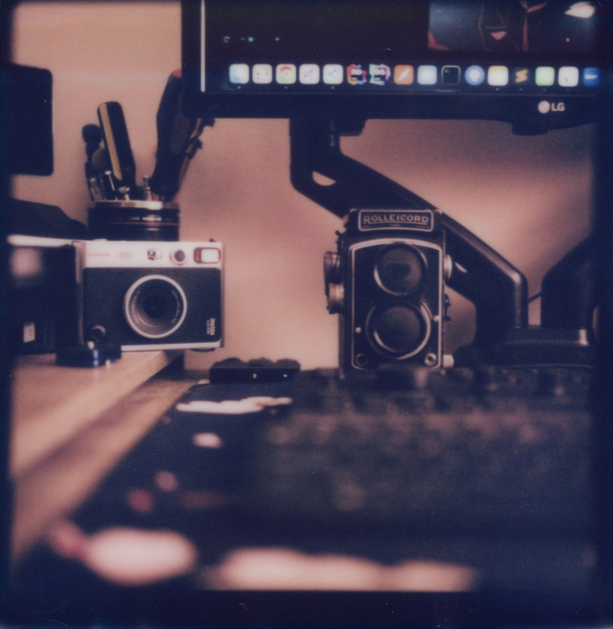 20230415-Polaroid_607